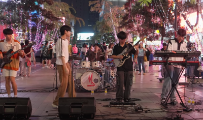 QLER - ใจลอย ( Blur) | Cover by Catwater Live @SiamSquare